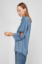 Load image into Gallery viewer, DE-RINGLE-MM-SP SHIRT
Diesel Blue Denim Button-Up Shirt