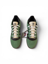 Load image into Gallery viewer, Adidas Rivalry 86 Low Sneaker Size 12
