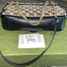 Load image into Gallery viewer, GG Marmont Small Shoulder Bag

